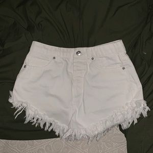 Perfect white shorts